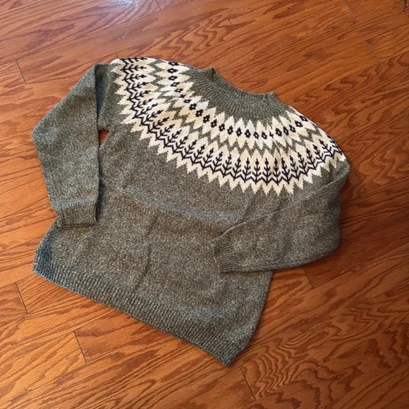 Nordic Pines Retro Fair Isle Sweater - Picture 6 of 15